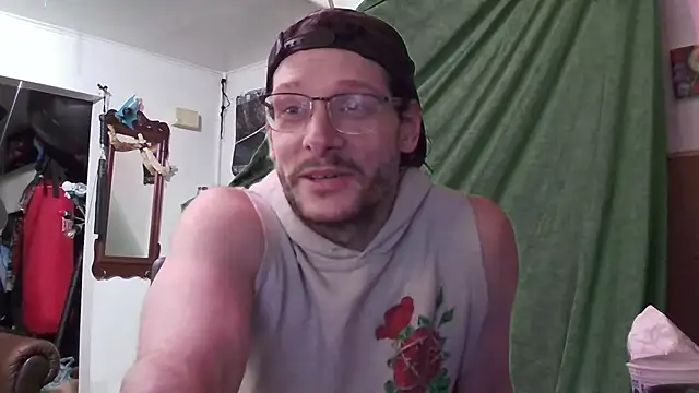 Snapshot of MasterDaddyCool chatting on 26, 10, 2025 MasterDaddyCool online show from 26, 10, 2025