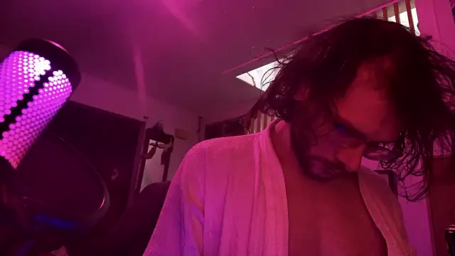 Snapshot of MasterDaddyCool chatting on 17, 11, 2025 MasterDaddyCool online show from 17, 11, 2025