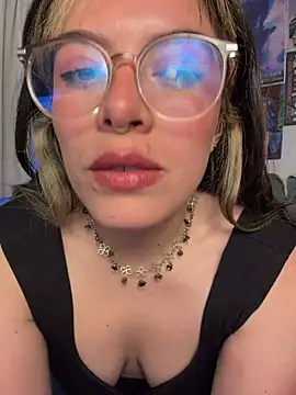 Snapshot of Katheerine chatting on 26, 2, 2026 Katheerine online show from 26, 2, 2026