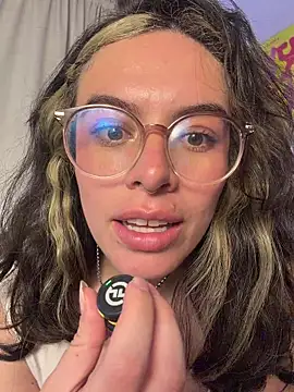 Snapshot of Katheerine chatting on 2, 3, 2026 Katheerine online show from 2, 3, 2026