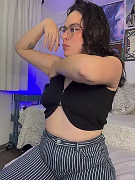 Snapshot of Katheerine chatting on 22, 3, 2026 Katheerine online show from 22, 3, 2026