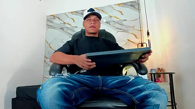 Ricky Owens1 online show from 25, 10, 2025