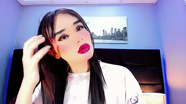 Valeria Rouss online show from 18, 10, 2025