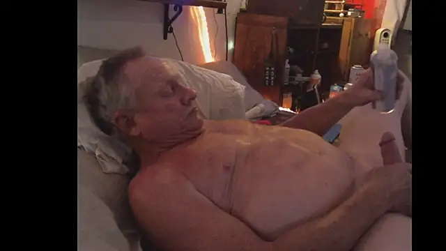 Pussyeat2please online show from 2, 11, 2025