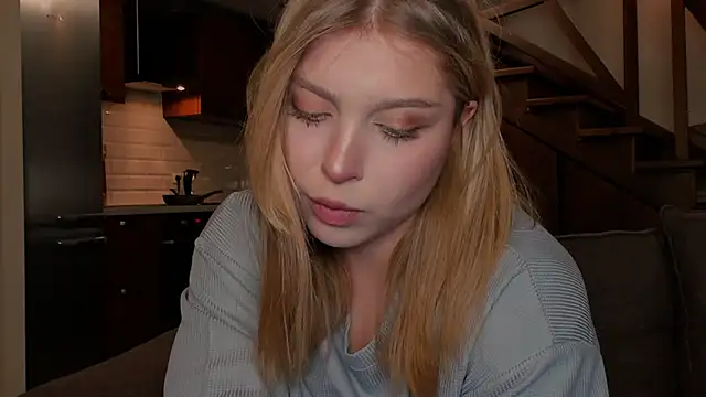 Snapshot of VanillaLivitski chatting on 19, 11, 2025 VanillaLivitski online show from 19, 11, 2025