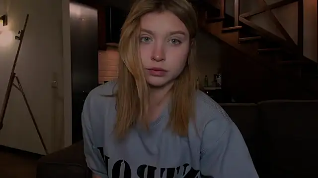 Snapshot of VanillaLivitski chatting on 24, 11, 2025 VanillaLivitski online show from 24, 11, 2025