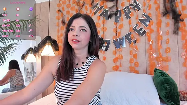 Snapshot of Anantaa_ chatting on 27, 10, 2025 Anantaa online show from 27, 10, 2025