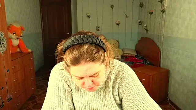 Audrey Aura online show from 17, 11, 2025