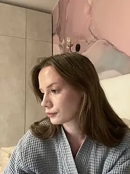 Rosie Holmes  online show from 11, 10, 2025