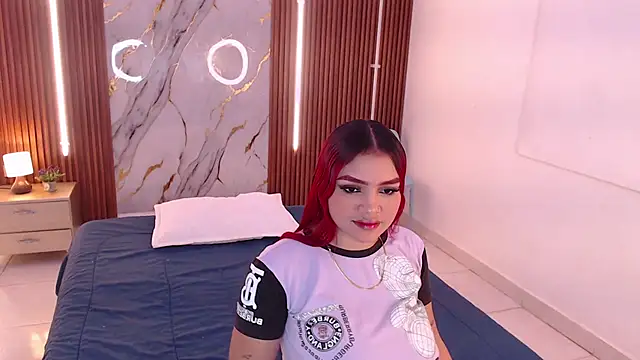 Snapshot of aixa_show chatting on 28, 10, 2025 aixa show online show from 28, 10, 2025