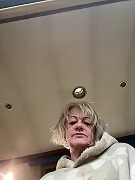 ladyboatlady online show from 15, 2, 2026