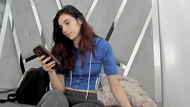 bella-ht online show from 22, 9, 2025