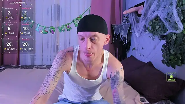 Snapshot of InkedJames chatting on 16, 10, 2025 InkedJames online show from 16, 10, 2025