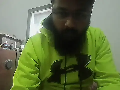 Snapshot of Dollseye chatting on 13, 11, 2025 Dollseye online show from 13, 11, 2025