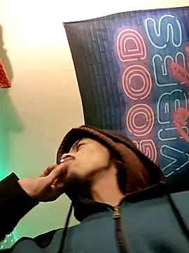 Snapshot of MeTazty294 chatting on 12, 11, 2025 MeTazty294 online show from 12, 11, 2025