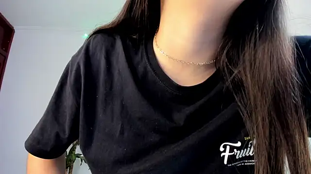 Snapshot of rouse_red chatting on 15, 10, 2025 rouse red online show from 15, 10, 2025