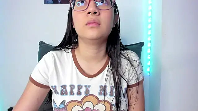 Snapshot of rouse_red chatting on 25, 10, 2025 rouse red online show from 25, 10, 2025