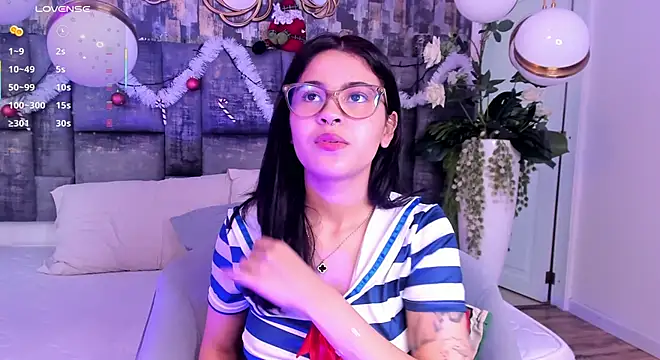 Snapshot of MaiaaCandy chatting on 17, 12, 2025 MaiaaCandy online show from 17, 12, 2025