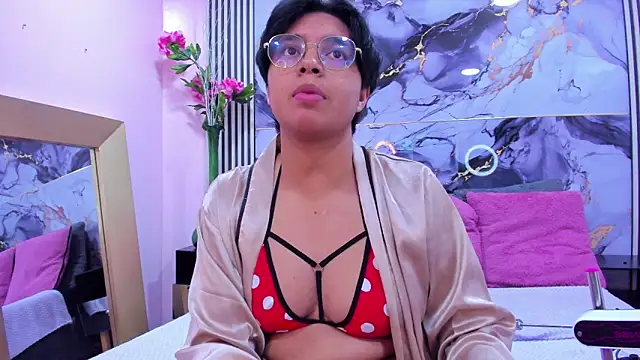 Emmaa Lex online show from 19, 9, 2025