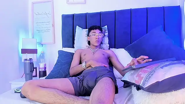 Lucass Blaze online show from 27, 10, 2025