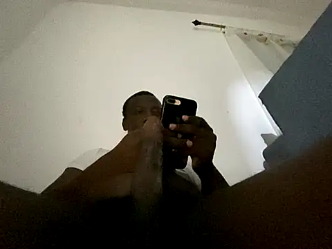 Snapshot of Atta-esi chatting on 11, 11, 2025 Atta-esi online show from 11, 11, 2025