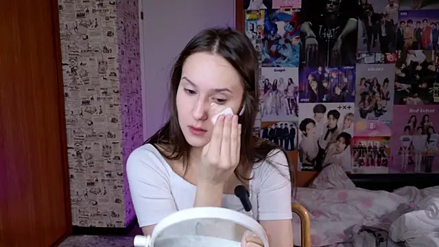 LucyRose3 online show from 17, 12, 2025