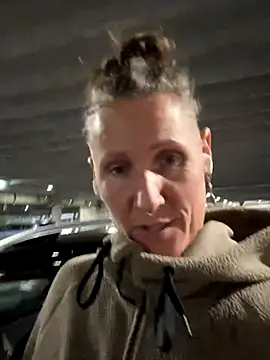 Snapshot of SwingWingWomanSweden chatting on 25, 9, 2025 SwingWingWomanSweden online show from 25, 9, 2025