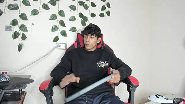 Snapshot of axel_rousse2 chatting on 29, 10, 2025 axel rousse2 online show from 29, 10, 2025