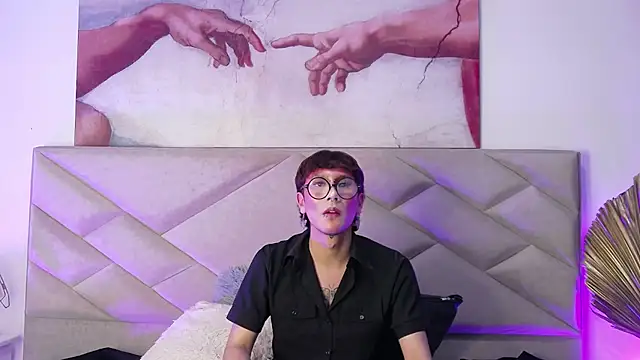 Soro Lovelyboy online show from 19, 9, 2025