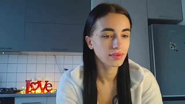 EvaMelnik online show from 18, 9, 2025
