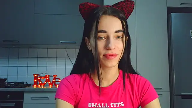 Snapshot of EvaMelnik chatting on 3, 11, 2025 EvaMelnik online show from 3, 11, 2025