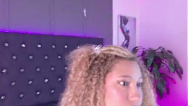 Eve  Queen online show from 10, 10, 2025