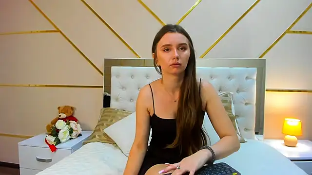 BeatriceAddams online show from 24, 9, 2025