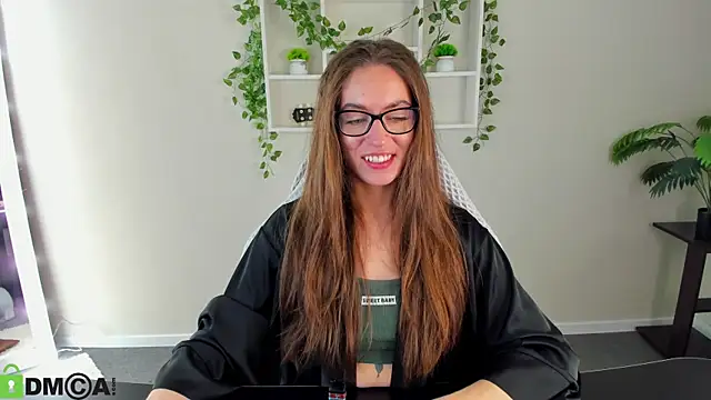 Snapshot of Agnes_Wells chatting on 6, 11, 2025 Agnes Wells online show from 6, 11, 2025