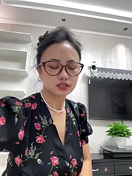 Snapshot of wen521 chatting on 18, 10, 2025 wen521 online show from 18, 10, 2025