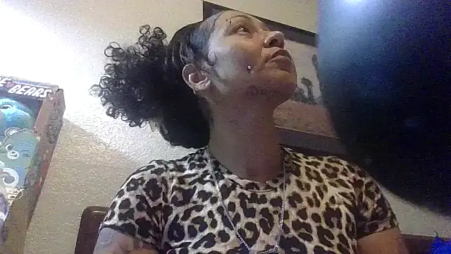 Snapshot of Flossee chatting on 30, 9, 2025 Flossee online show from 30, 9, 2025