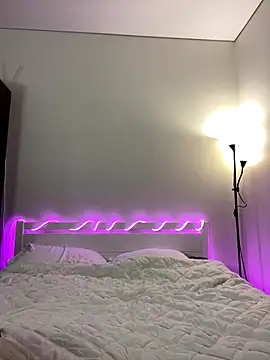 TiffaNoel online show from 18, 10, 2025