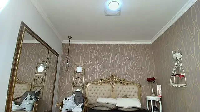 Snapshot of katybrownss chatting on 9, 10, 2025 katybrownss online show from 9, 10, 2025