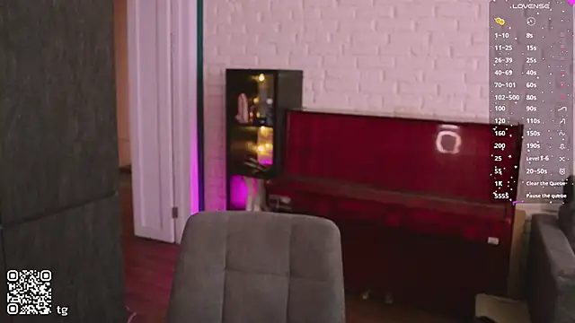 KendalHottt online show from 15, 10, 2025