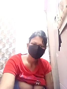 Snapshot of varnika chatting on 26, 10, 2025 varnika online show from 26, 10, 2025