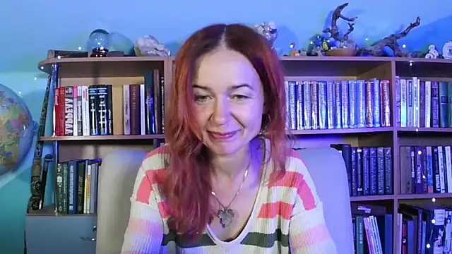 Snapshot of Foxilady357 chatting on 11, 11, 2025 Foxilady357 online show from 11, 11, 2025