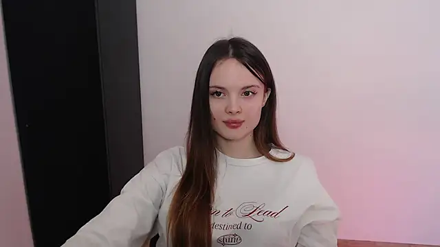 Ariella ari online show from 8, 10, 2025