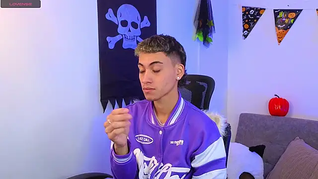 yulian vasquez online show from 16, 10, 2025