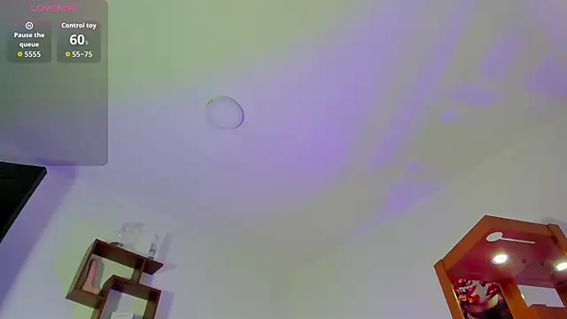 LoganTwink18 online show from 7, 11, 2025