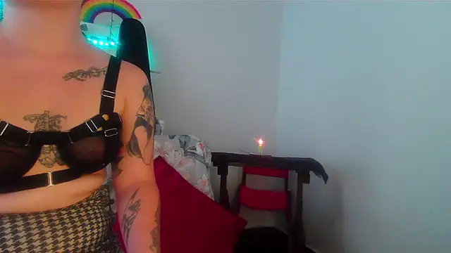 Snapshot of Mitsuha_gate chatting on 25, 11, 2025 Mitsuha gate online show from 25, 11, 2025