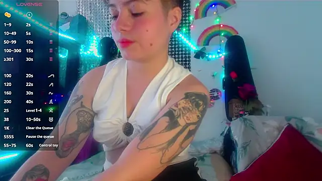 Snapshot of Mitsuha_gate chatting on 26, 11, 2025 Mitsuha gate online show from 26, 11, 2025