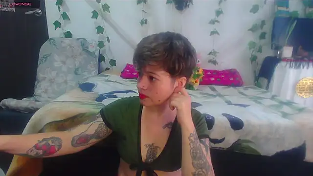 Snapshot of Mitsuha_gate chatting on 16, 1, 2026 Mitsuha gate online show from 16, 1, 2026