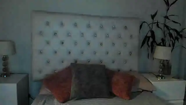 Danielaa Soto online show from 27, 9, 2025