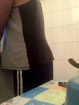 Snapshot of PIROCAGG21 chatting on 18, 12, 2025 PIROCAGG21 online show from 18, 12, 2025