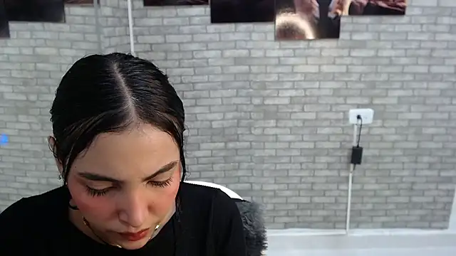 Karla Duran online show from 22, 9, 2025